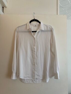 Uniqlo White Women's Slim Button Down Shirt